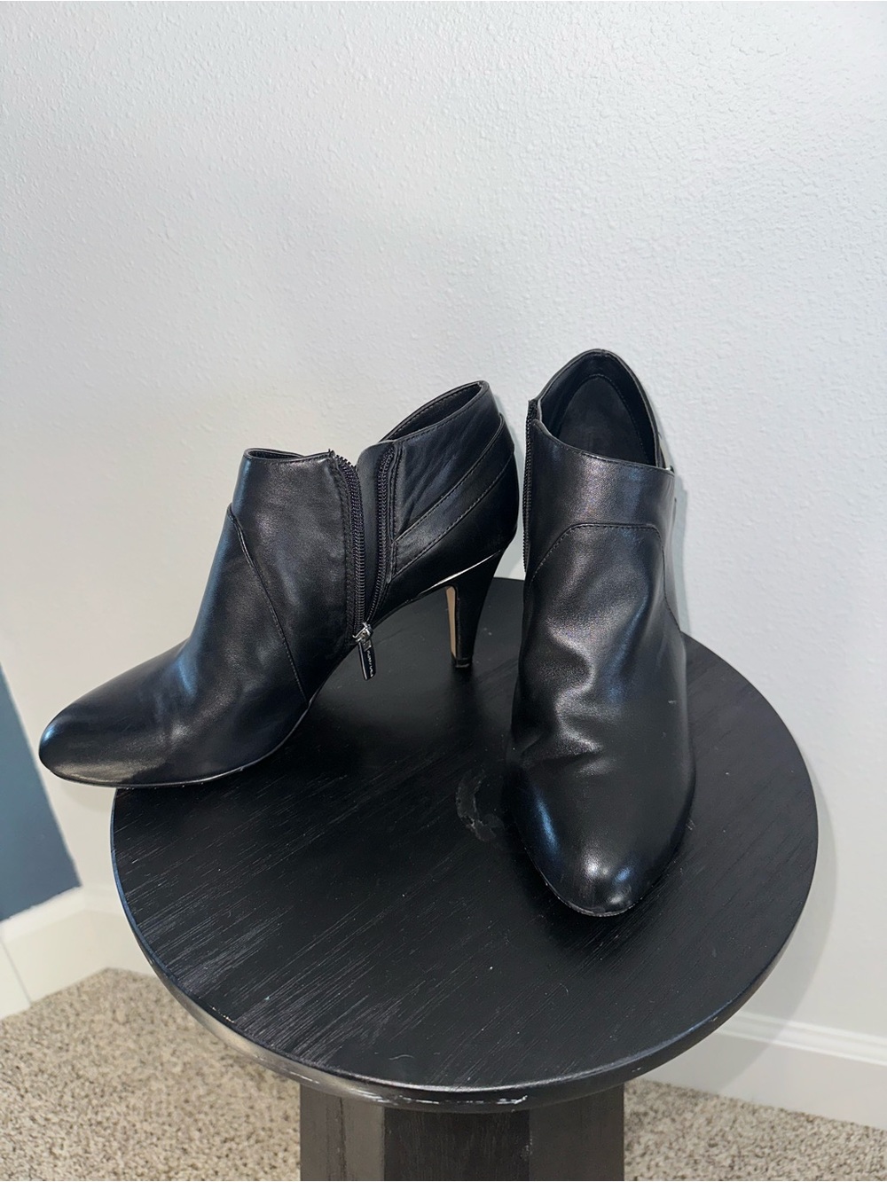 Vince Camuto Black Leather Pointed Toe Ankle Booties